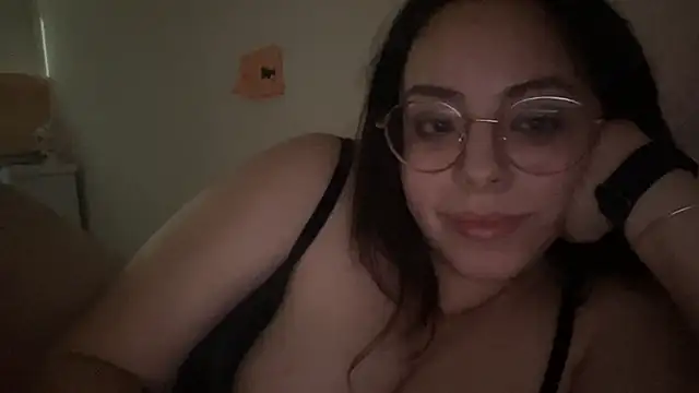 ceci1728 online show from 5, 2, 2026