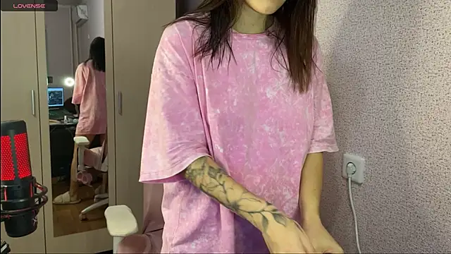 Katrin  kiss online show from 21, 1, 2025
