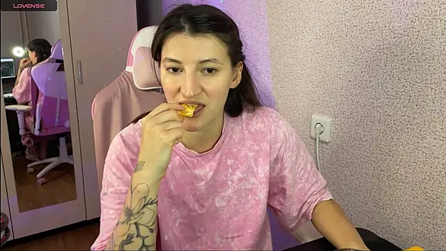Katrin  kiss online show from 23, 1, 2025