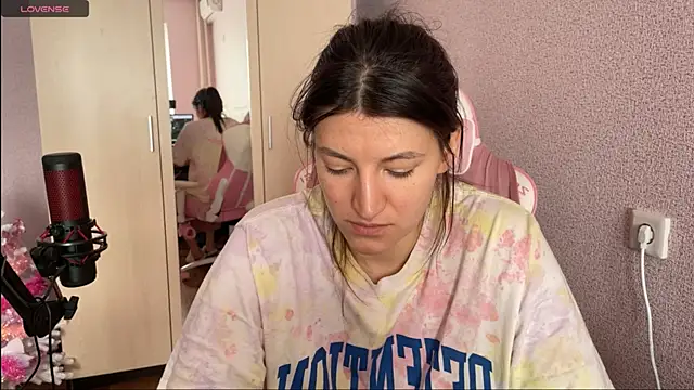 Katrin  kiss online show from 30, 1, 2025