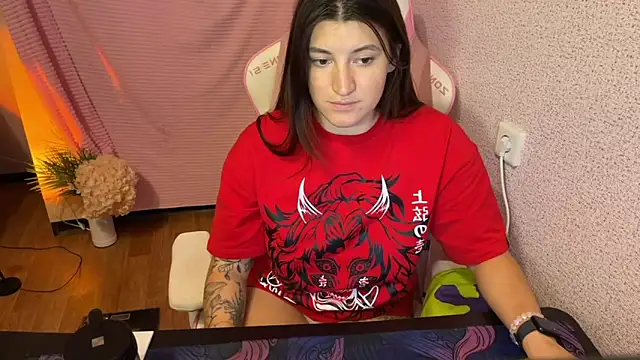 Katrin  kiss online show from 3, 12, 2025