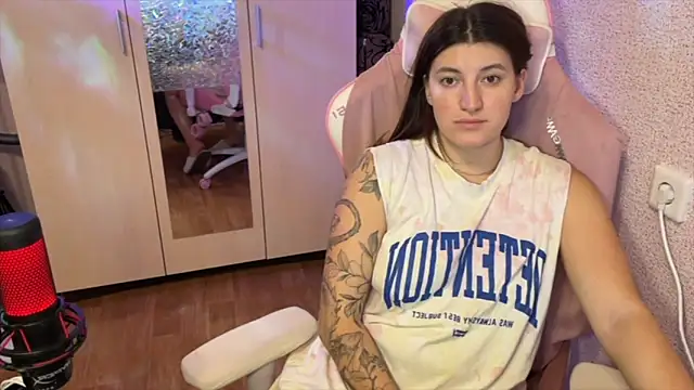 Snapshot of Katrin__kiss chatting on 7, 2, 2026 Katrin kiss online show from 7, 2, 2026