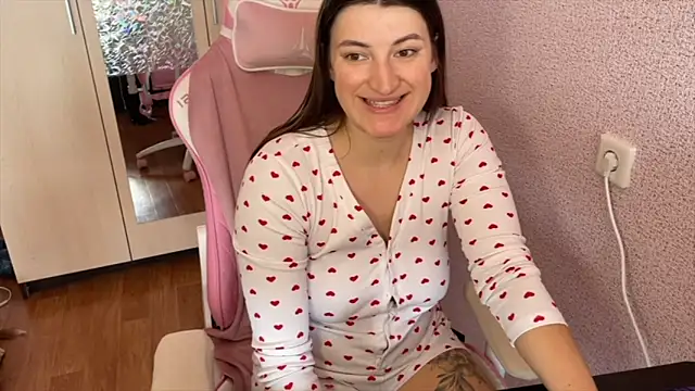 Snapshot of Katrin__kiss chatting on 8, 3, 2026 Katrin kiss online show from 8, 3, 2026