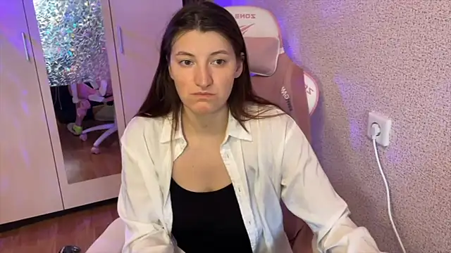 Snapshot of Katrin__kiss chatting on 16, 3, 2026 Katrin kiss online show from 16, 3, 2026