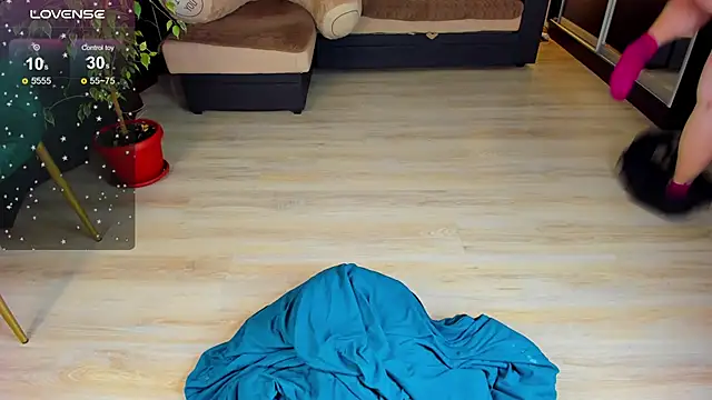 Carolina bby online show from 3, 2, 2026