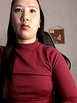 Japabaixinha online show from 10, 12, 2024