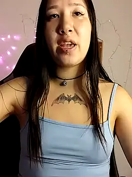 Japabaixinha online show from 14, 12, 2024