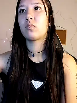 Japabaixinha online show from 17, 12, 2024