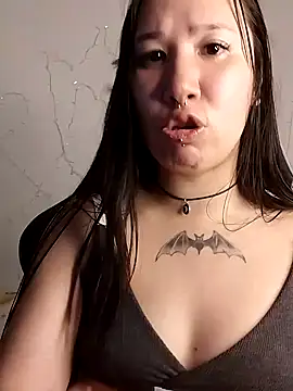Japabaixinha online show from 18, 12, 2024
