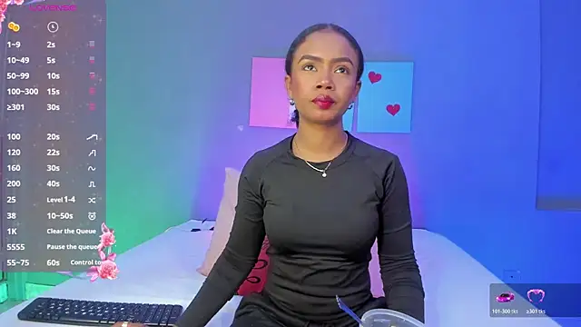 Snapshot of EmmaSmith06 chatting on 6, 11, 2025 EmmaSmith06 online show from 6, 11, 2025