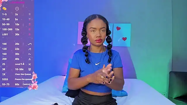 Snapshot of EmmaSmith06 chatting on 12, 11, 2025 EmmaSmith06 online show from 12, 11, 2025