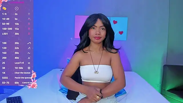 Snapshot of EmmaSmith06 chatting on 13, 11, 2025 EmmaSmith06 online show from 13, 11, 2025