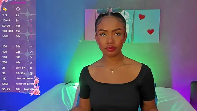 Snapshot of EmmaSmith06 chatting on 19, 11, 2025 EmmaSmith06 online show from 19, 11, 2025