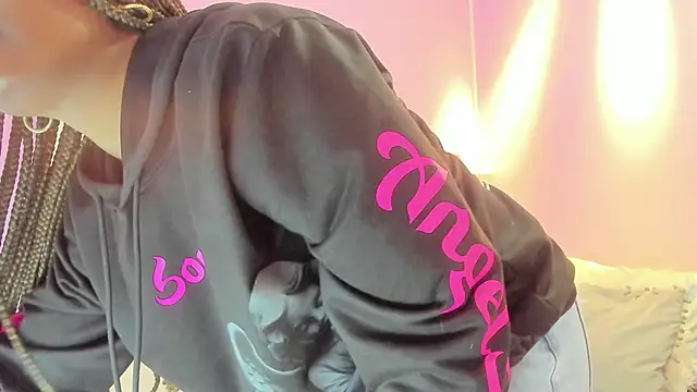 LoveQueen2 online show from 15, 11, 2025