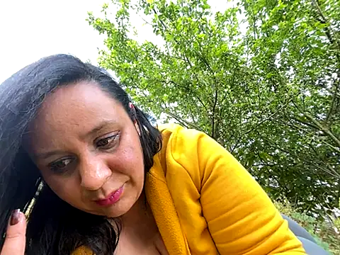 Danielaa a online show from 28, 10, 2025