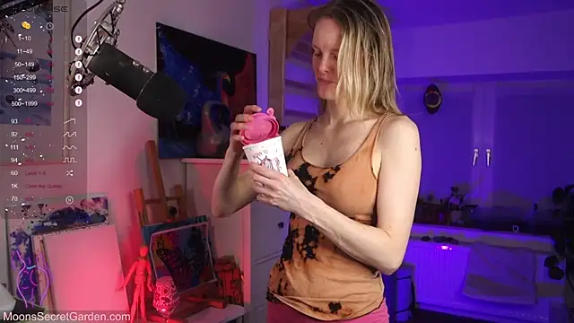 Snapshot of Moon__Nymph chatting on 17, 1, 2025 Moon Nymph online show from 17, 1, 2025