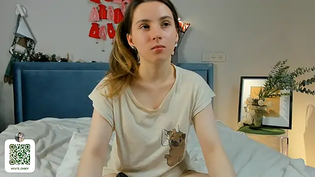 DonnaBurkee online show from 12, 1, 2025