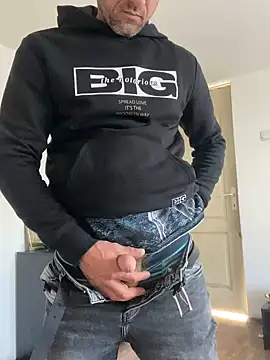 Snapshot of Yourhotboy_42 chatting on 22, 3, 2025 Yourhotboy 42 online show from 22, 3, 2025