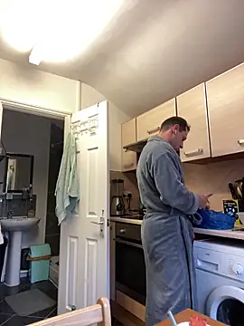 Snapshot of Yourhotboy_42 chatting on 16, 11, 2025 Yourhotboy 42 online show from 16, 11, 2025