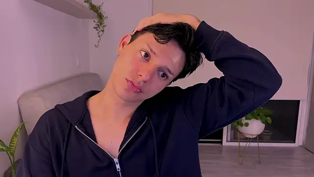 Snapshot of Alexxblue chatting on 8, 11, 2025 Alexxblue online show from 8, 11, 2025