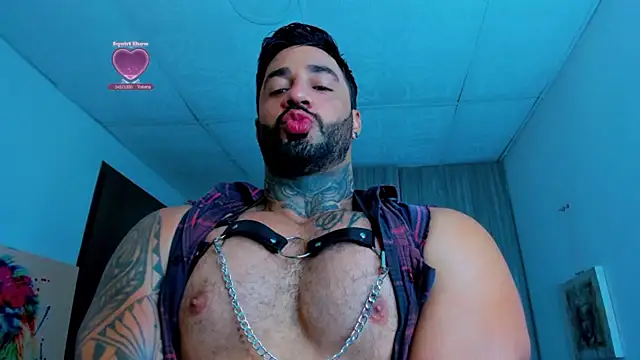 Snapshot of naugthy_dominant chatting on 31, 10, 2025 naugthy dominant online show from 31, 10, 2025