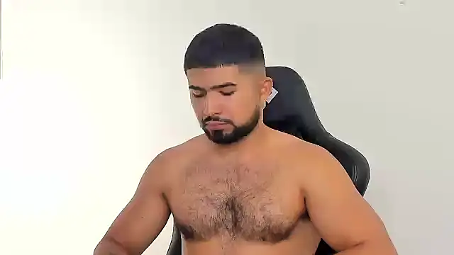 Snapshot of ethaanjones chatting on 27, 12, 2024 ethaanjones online show from 27, 12, 2024