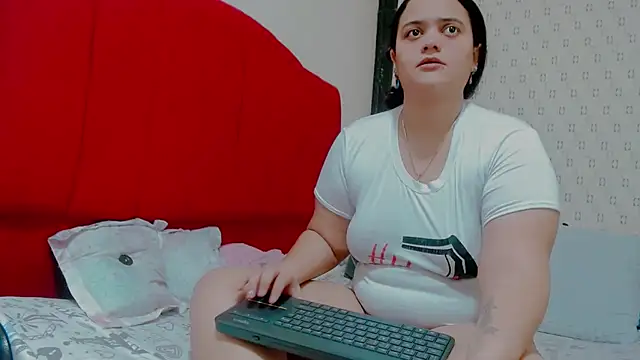 brunnette hot online show from 31, 1, 2025