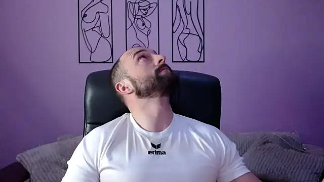 brindlefly6969 online show from 12, 1, 2026