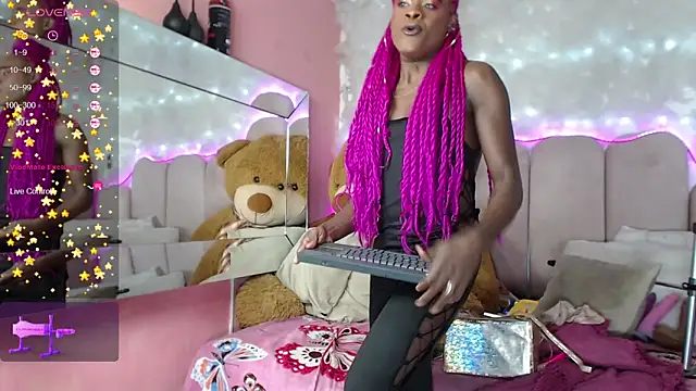 puca ebony online show from 24, 12, 2024