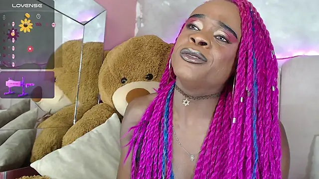 puca ebony online show from 15, 1, 2025