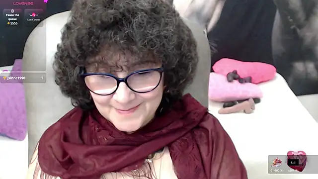 cataleya mom online show from 1, 3, 2025