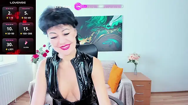 Silvia Wallec online show from 26, 10, 2025