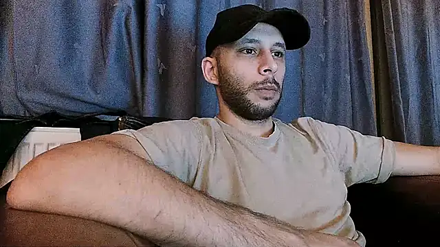 Snapshot of henryaxe chatting on 27, 12, 2024 henryaxe online show from 27, 12, 2024