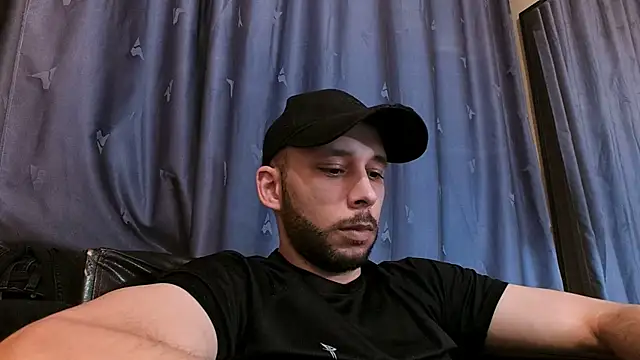 Snapshot of henryaxe chatting on 29, 12, 2024 henryaxe online show from 29, 12, 2024