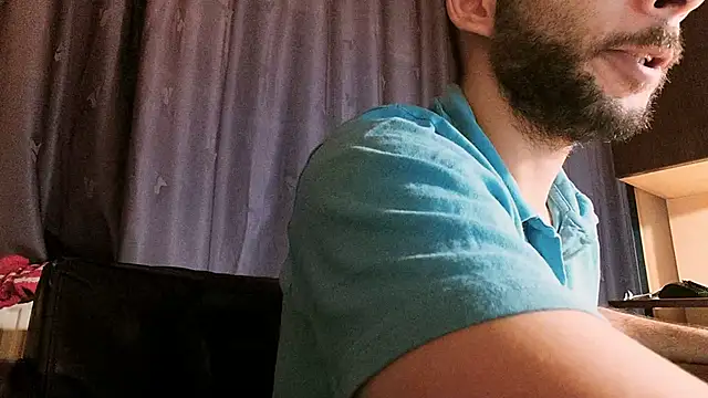 Snapshot of henryaxe chatting on 8, 1, 2025 henryaxe online show from 8, 1, 2025