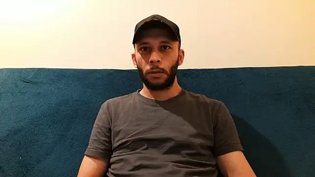 Snapshot of henryaxe chatting on 3, 2, 2025 henryaxe online show from 3, 2, 2025