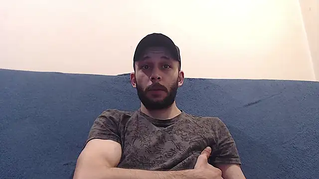 Snapshot of henryaxe chatting on 7, 3, 2025 henryaxe online show from 7, 3, 2025