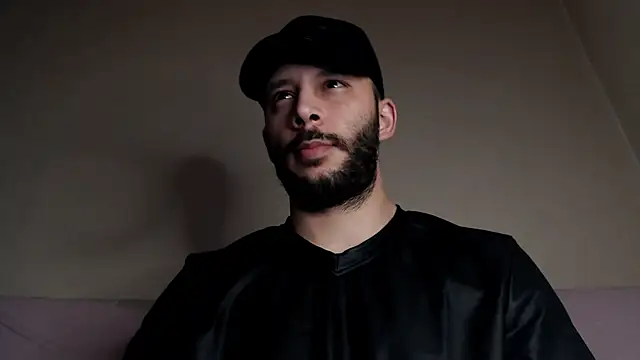 Snapshot of henryaxe chatting on 18, 9, 2025 henryaxe online show from 18, 9, 2025