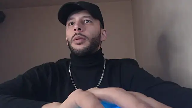 Snapshot of henryaxe chatting on 24, 9, 2025 henryaxe online show from 24, 9, 2025