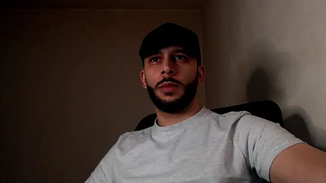 Snapshot of henryaxe chatting on 14, 10, 2025 henryaxe online show from 14, 10, 2025