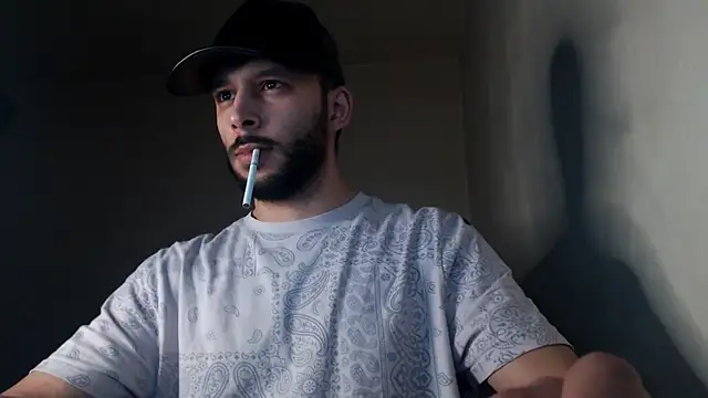 Snapshot of henryaxe chatting on 20, 10, 2025 henryaxe online show from 20, 10, 2025