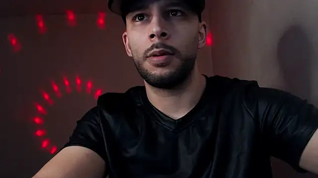 Snapshot of henryaxe chatting on 1, 11, 2025 henryaxe online show from 1, 11, 2025