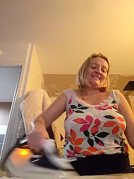 lady charlyne online show from 9, 12, 2024