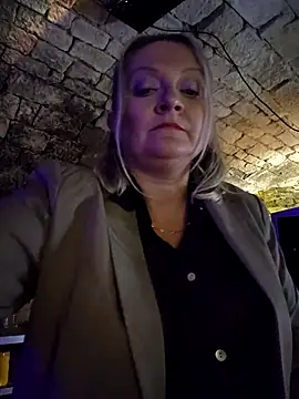 lady charlyne online show from 28, 2, 2025