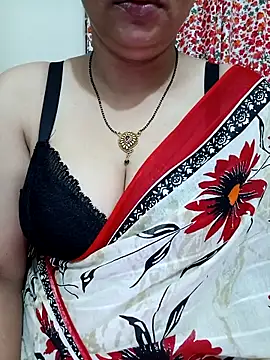 Snapshot of Priya_Boudi chatting on 29, 10, 2025 Priya Boudi online show from 29, 10, 2025