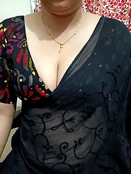 Snapshot of Priya_Boudi chatting on 4, 11, 2025 Priya Boudi online show from 4, 11, 2025