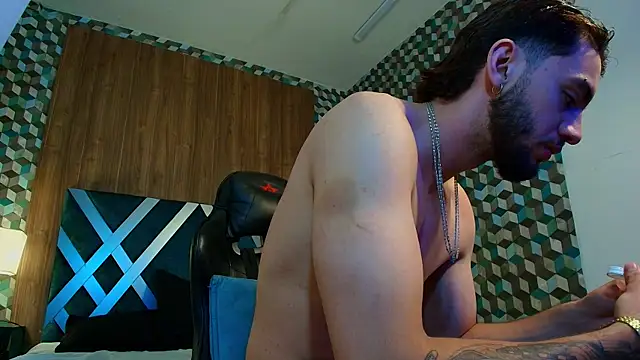 Snapshot of Michael_magno chatting on 19, 10, 2025 Michael magno online show from 19, 10, 2025