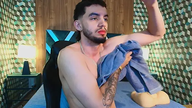 Snapshot of Michael_magno chatting on 31, 10, 2025 Michael magno online show from 31, 10, 2025