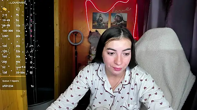 Fiery Brunette  online show from 2, 10, 2025