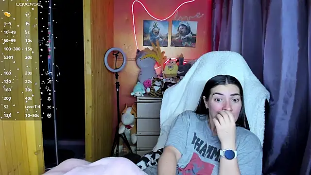 Snapshot of Fiery_Brunette_ chatting on 4, 3, 2026 Fiery Brunette online show from 4, 3, 2026